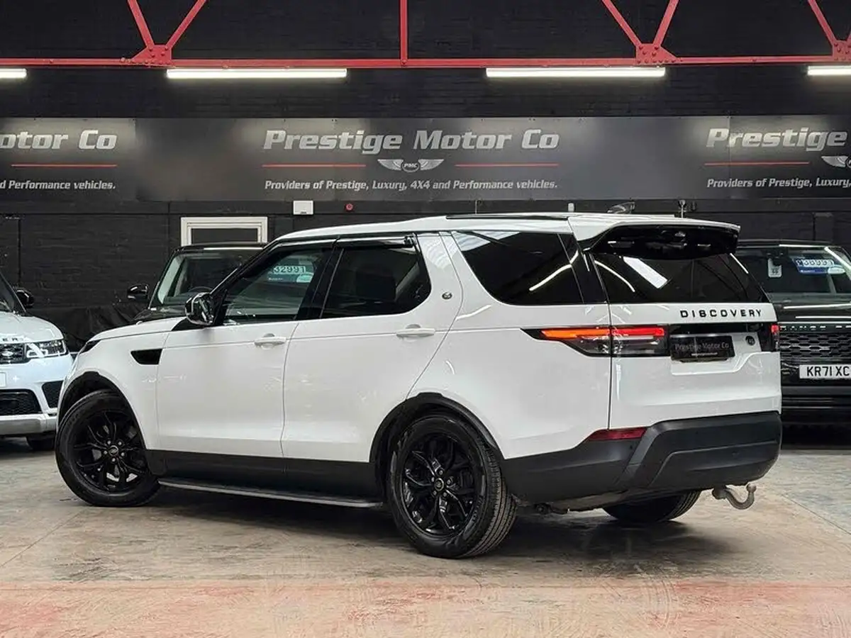 2018-land-rover-discovery-20-si4-s-big-4