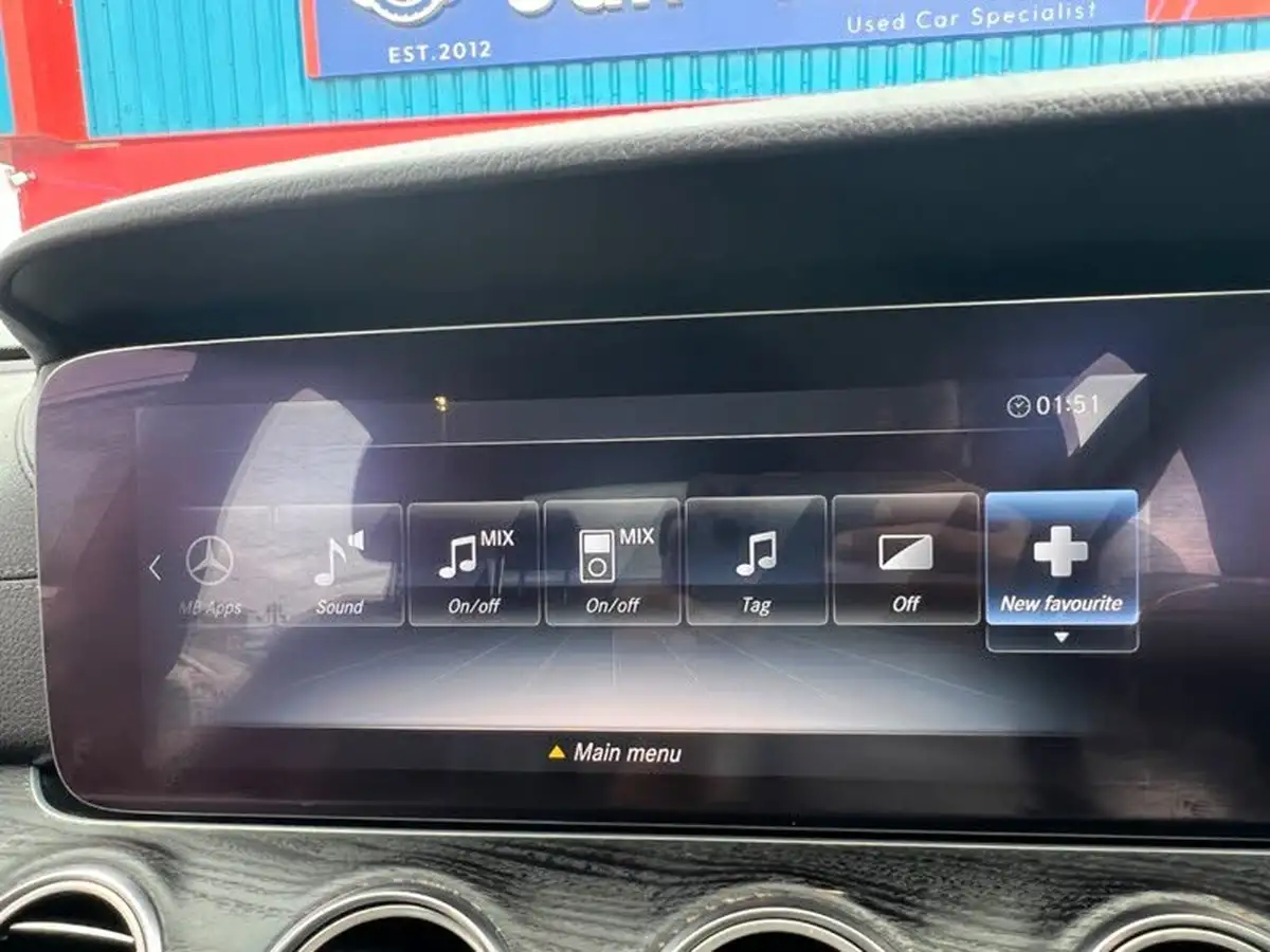 2019-mercedes-benz-e-class-20d-e220d-amg-line-saloon-4d-plus-big-74