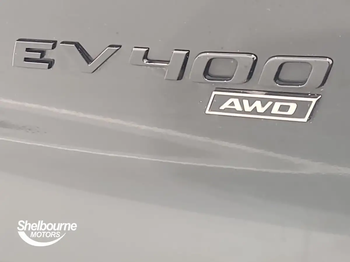 2021-jaguar-i-pace-ev400-black-big-46