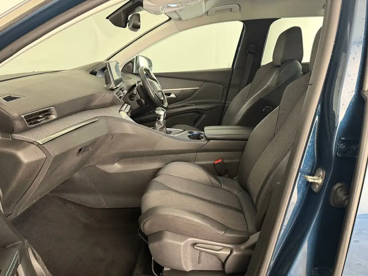 2021-peugeot-5008-suv-15-bluehdi-allure-premium-big-42