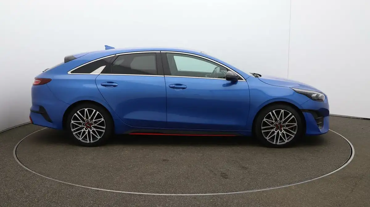 2022-kia-pro-ceed-16-t-gdi-gt-big-45