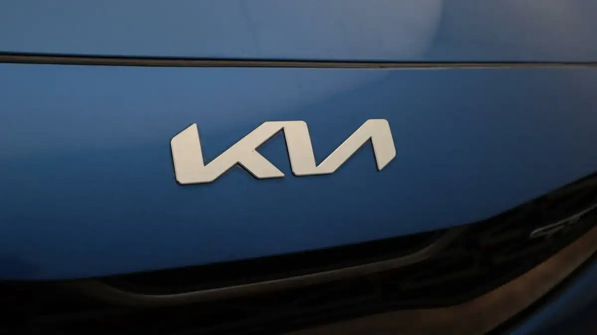 2022-kia-pro-ceed-16-t-gdi-gt-big-21