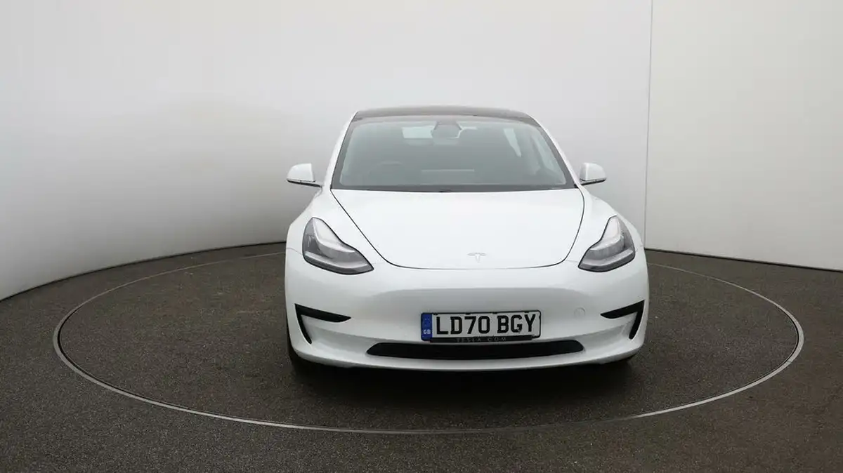 2020-tesla-model-3-e-standard-plus-big-2