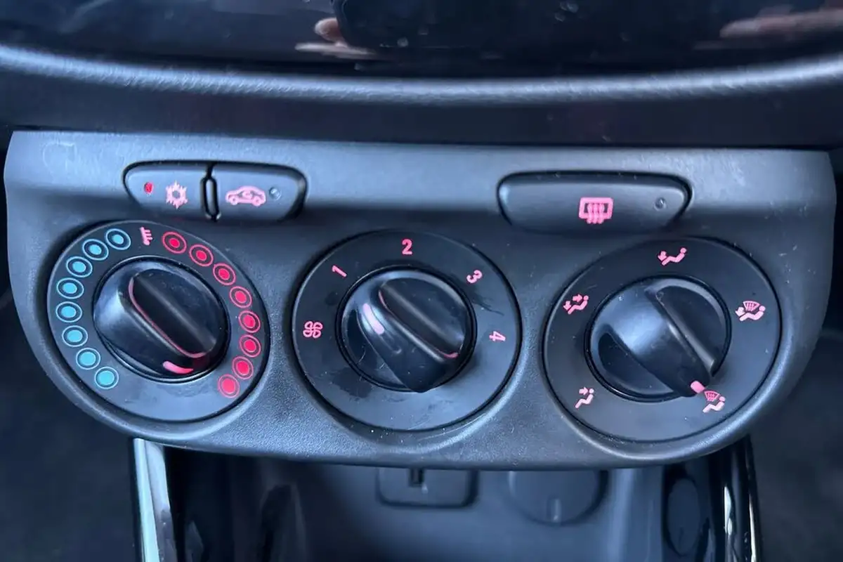 2019-vauxhall-adam-12i-energised-big-20