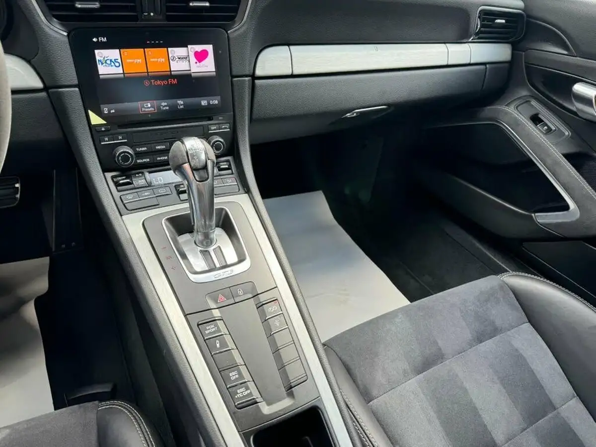 2017-porsche-911-40-gt3-pdk-big-18