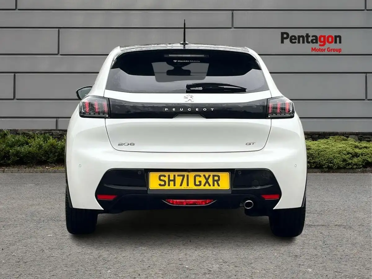 2022-peugeot-208-12-puretech-gt-100bhp-big-13