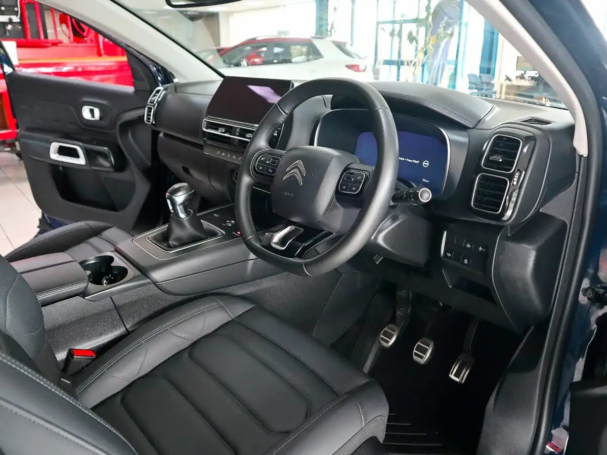 2023-citroen-c5-aircross-12-puretech-c-series-edition-130ps-ss-big-2