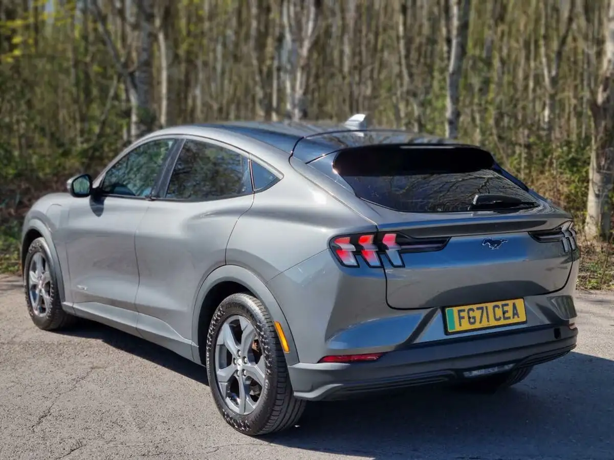 2021-ford-mustang-mach-e-e-standard-range-70kwh-big-9