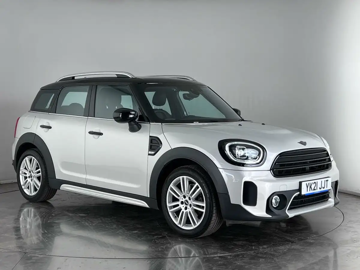 2021-mini-countryman-15-cooper-exclusive-auto-big-0