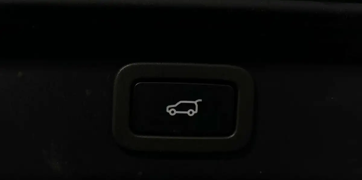 2020-jaguar-i-pace-ev400-se-big-22