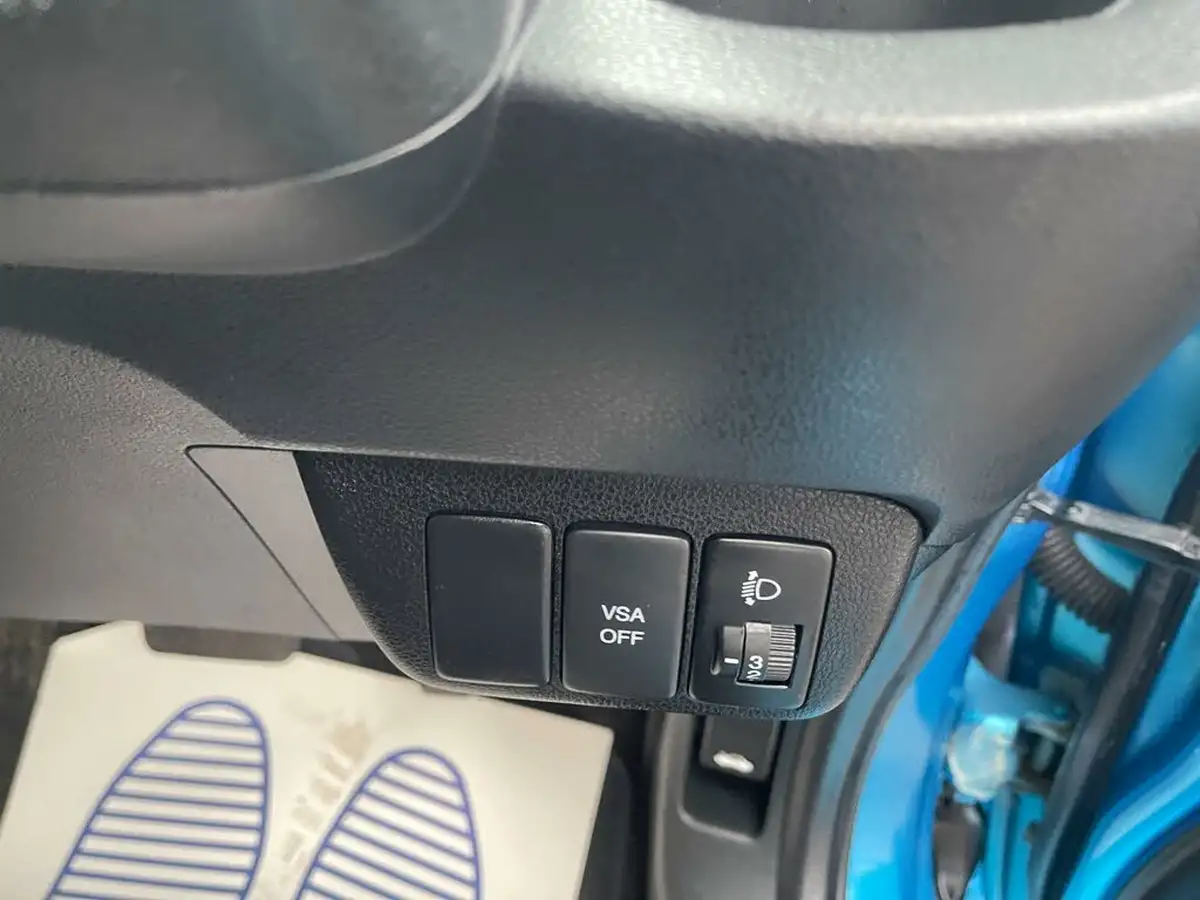 2010-honda-jazz-14-es-98bhp-semi-a-big-20