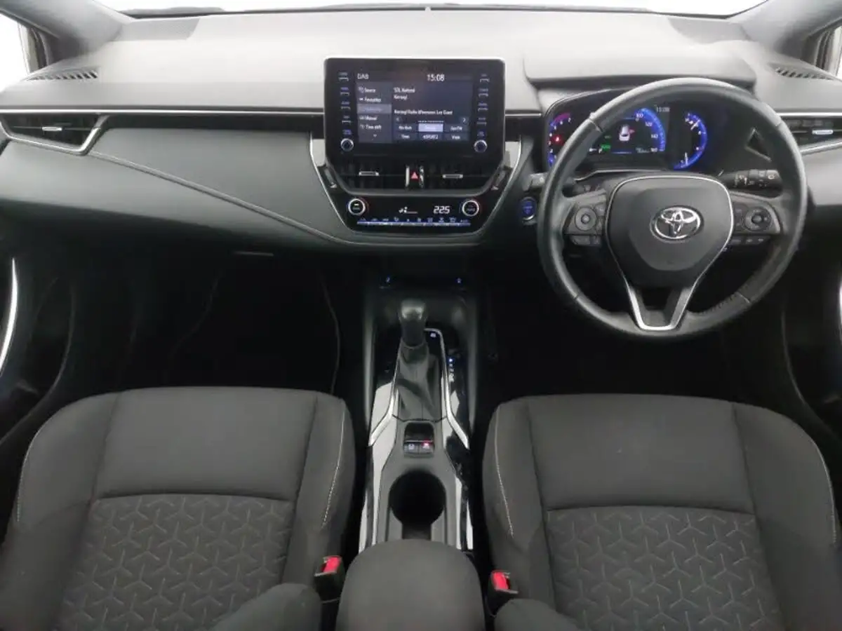 2022-toyota-corolla-18-vvt-i-icon-120bhp-spare-wheel-touring-sports-5d-big-2