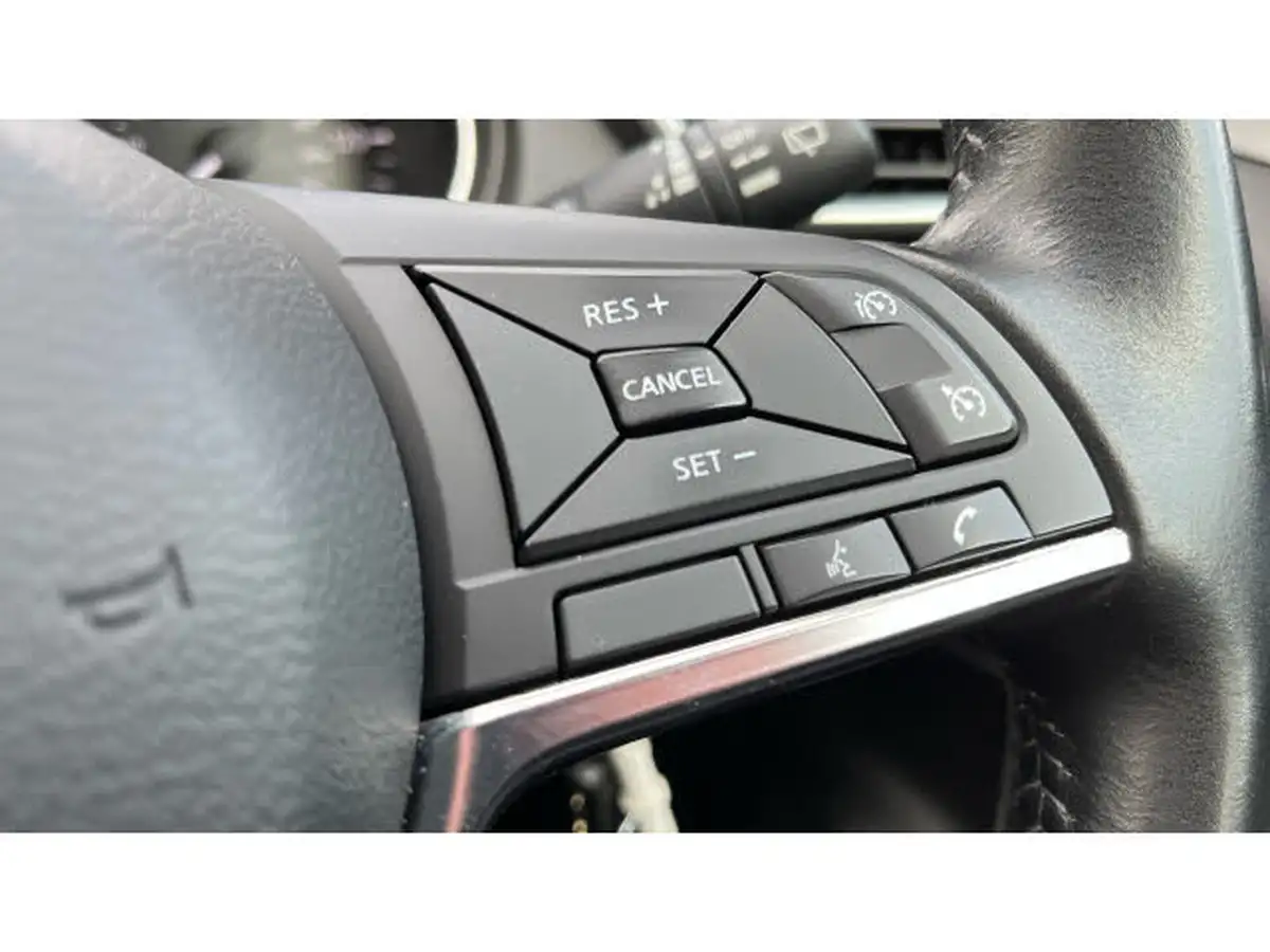 2020-nissan-qashqai-13-dig-t-acenta-premium-140ps-big-23