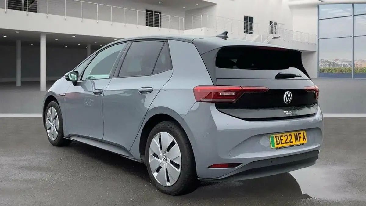 2022-volkswagen-id3-e-family-204ps-performance-big-2