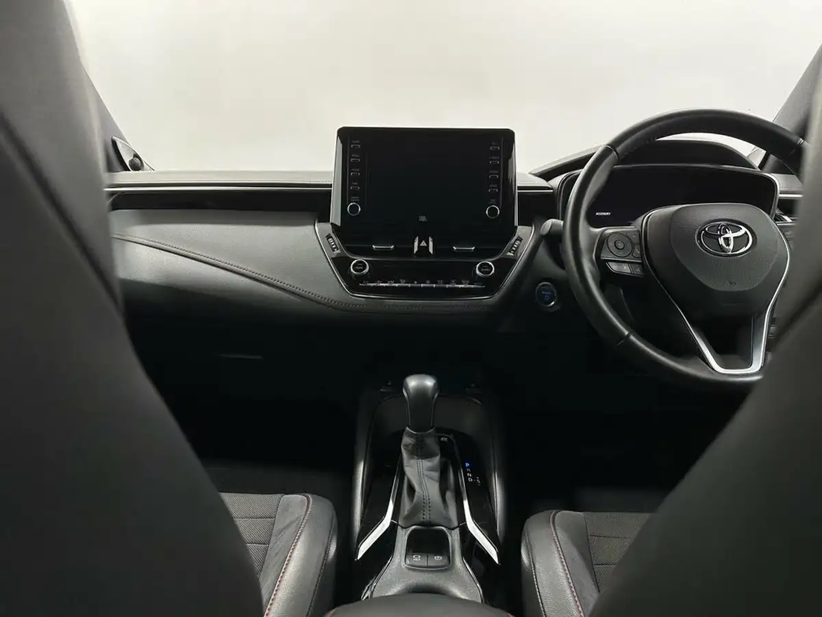2019-toyota-corolla-20-vvt-i-excel-trk-hatchback-big-17