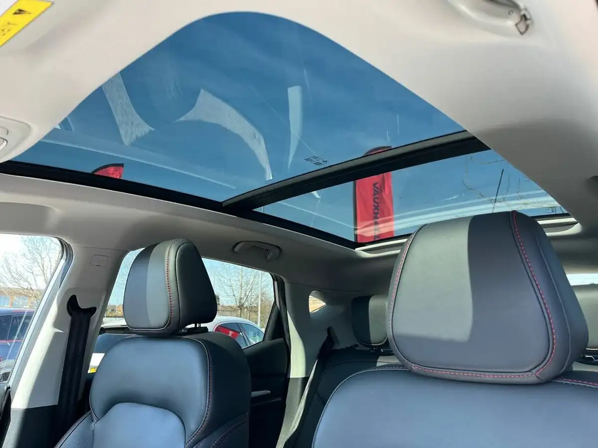 2023-mg-zs-suv-e-trophy-ev-156ps-long-range-big-15