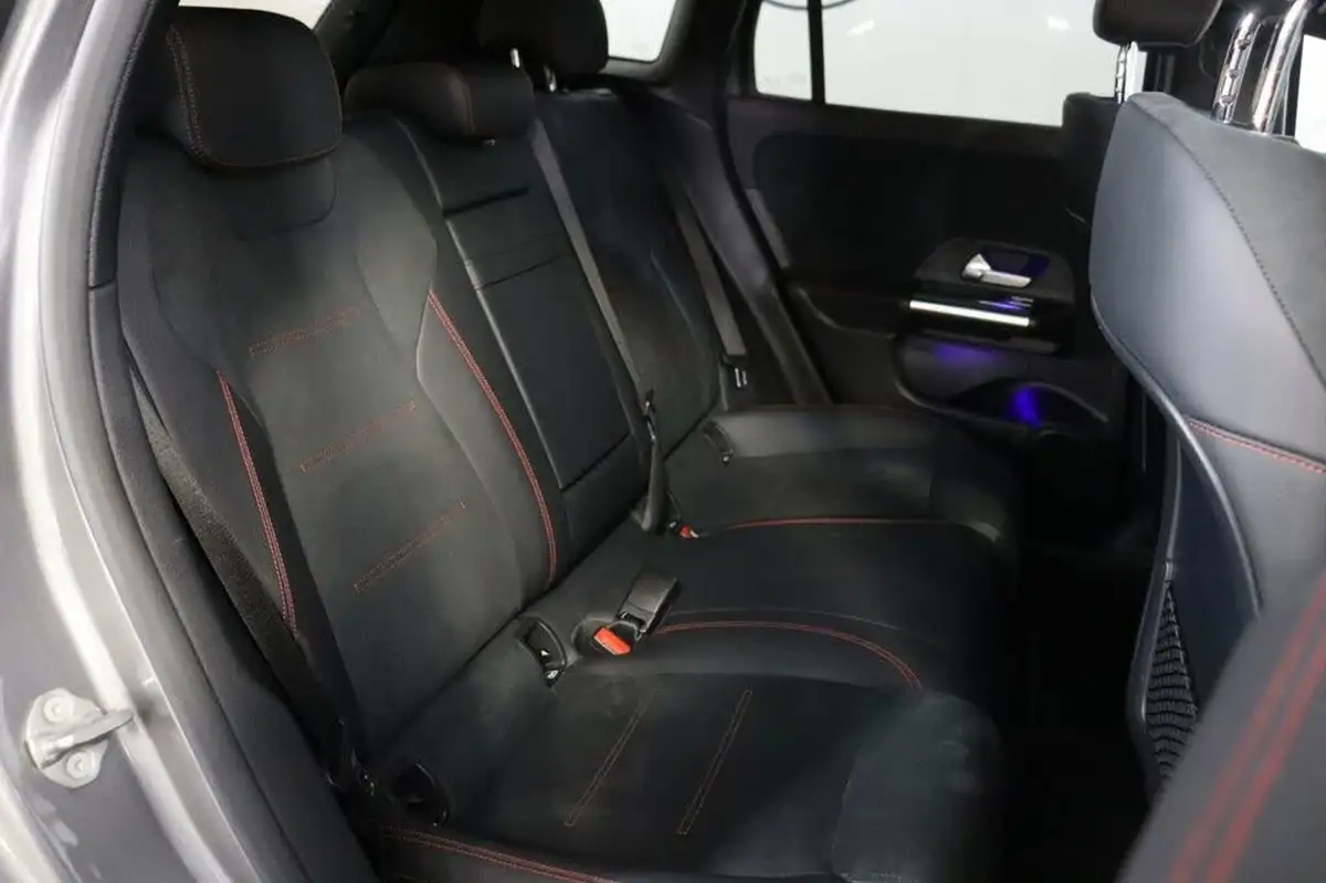 2021-mercedes-benz-eqa-e-eqa-250-amg-line-big-18