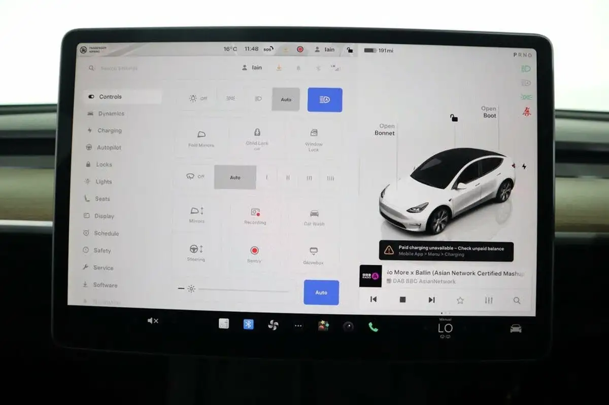 2023-tesla-model-y-e-rwd-big-33