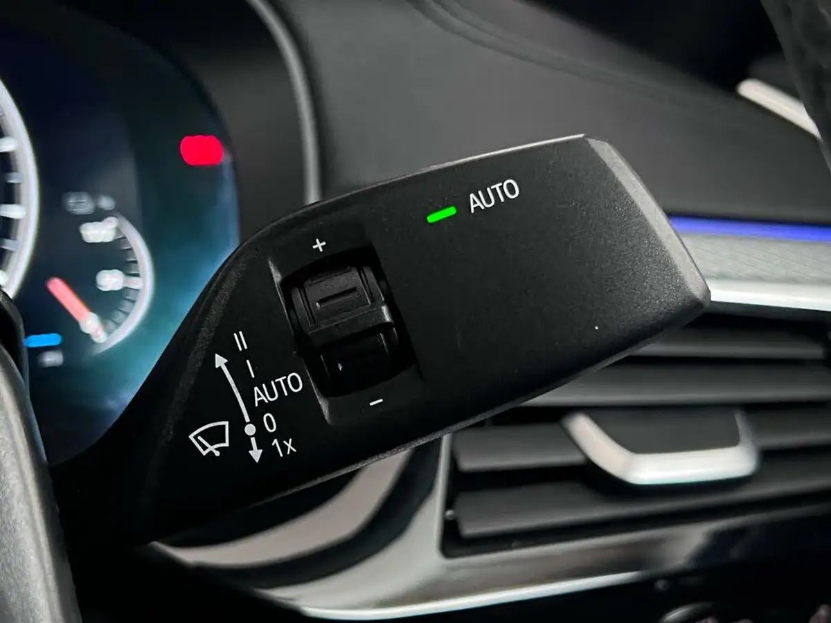 2018-bmw-5-series-20-530e-m-sport-big-21