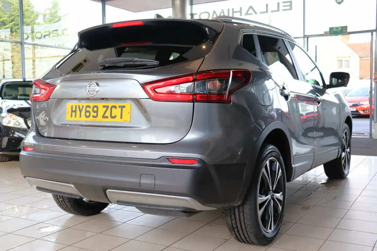 2019-nissan-qashqai-17dci-n-connecta-18in-alloys-big-7