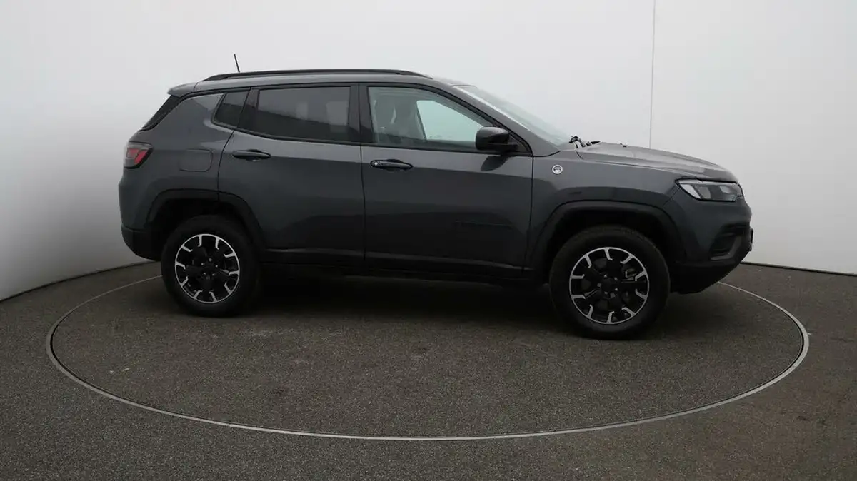 2023-jeep-compass-13-gse-trailhawk-big-43