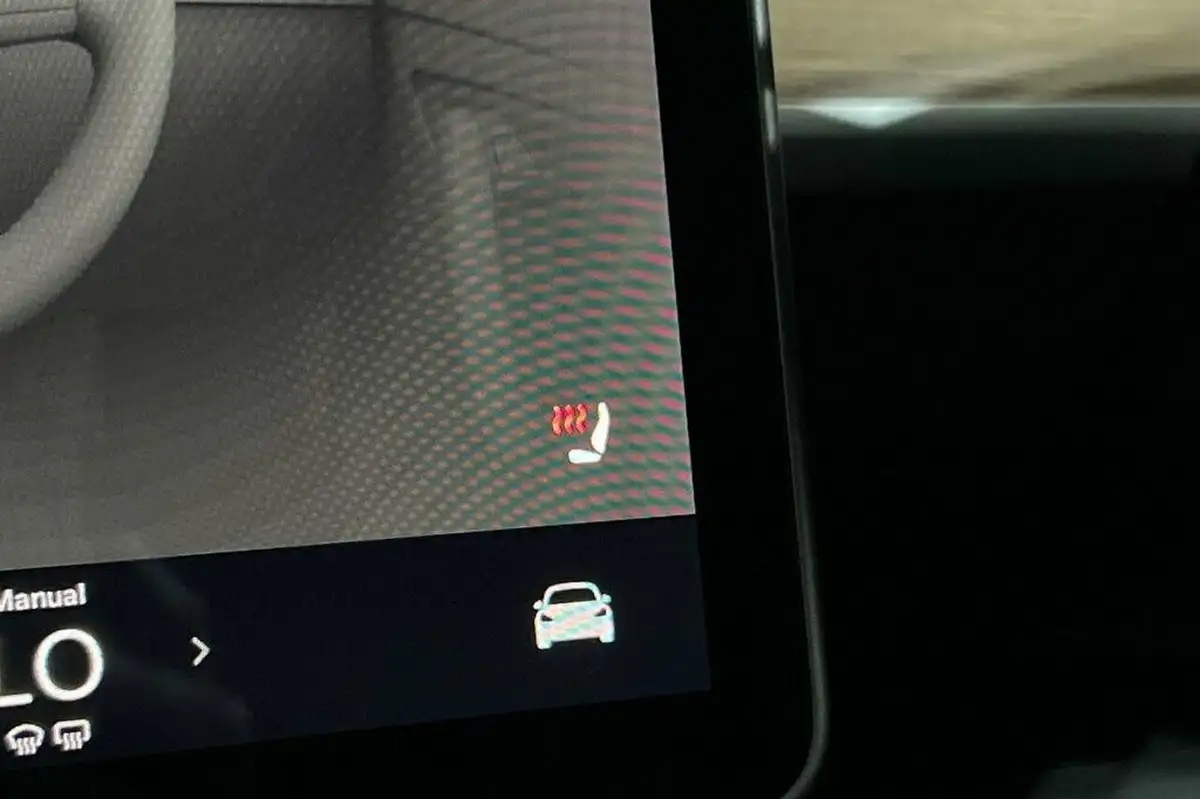 2020-tesla-model-3-e-long-range-big-33