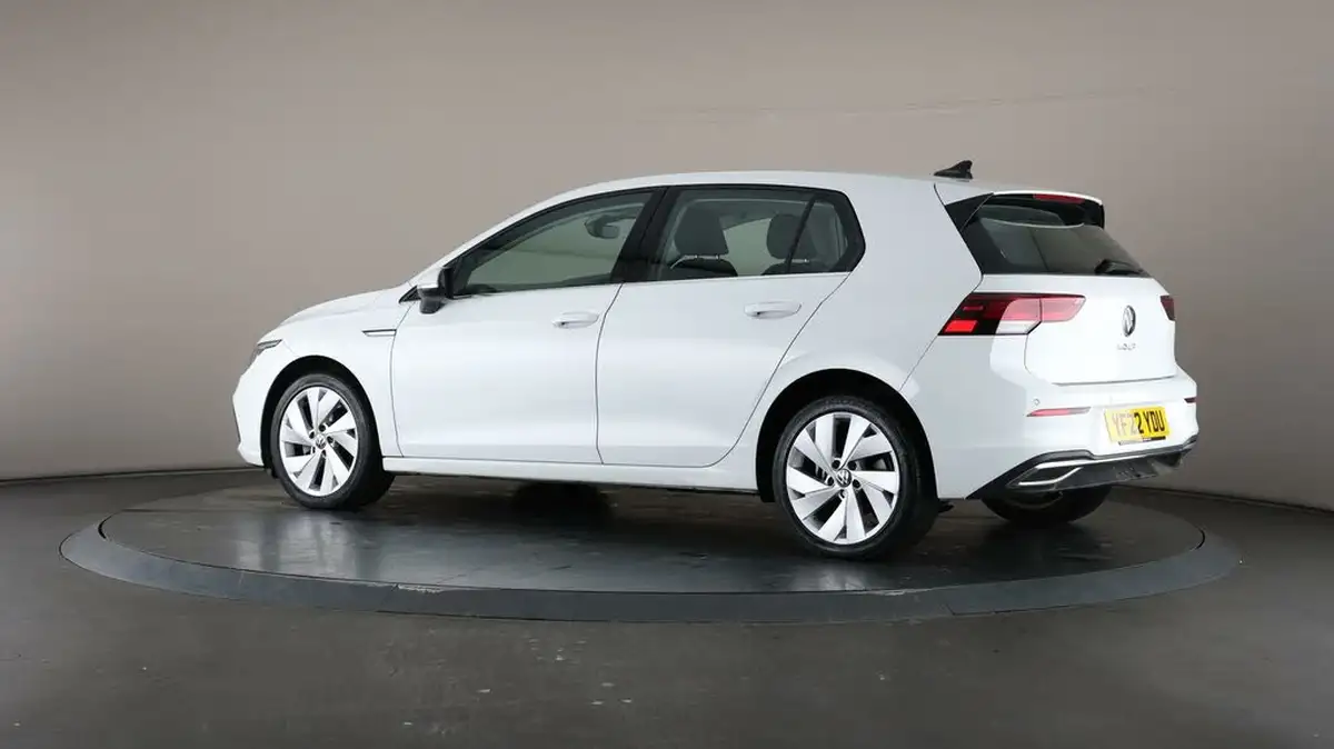2022-volkswagen-golf-20tdi-style-150ps-hatchback-dsg-big-73