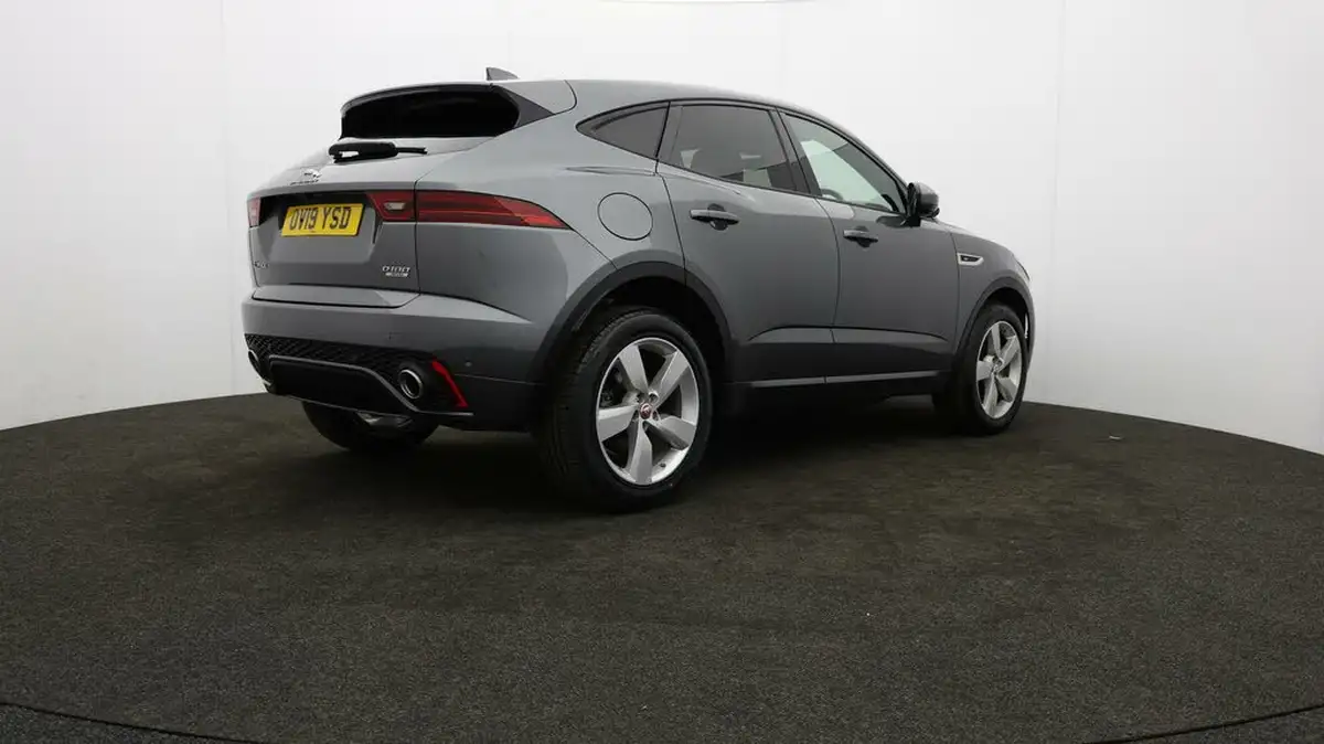 2019-jaguar-e-pace-20-i4d-r-dynamic-se-180ps-awd-auto-big-6