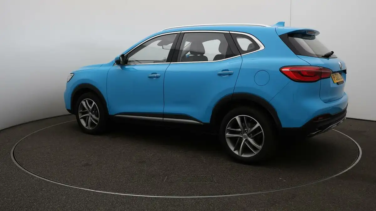 2022-mg-hs-15t-gdi-excite-162ps-big-34