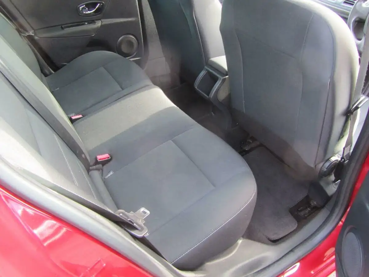 2013-renault-megane-15dci-knight-edition-hatchback-5d-big-8