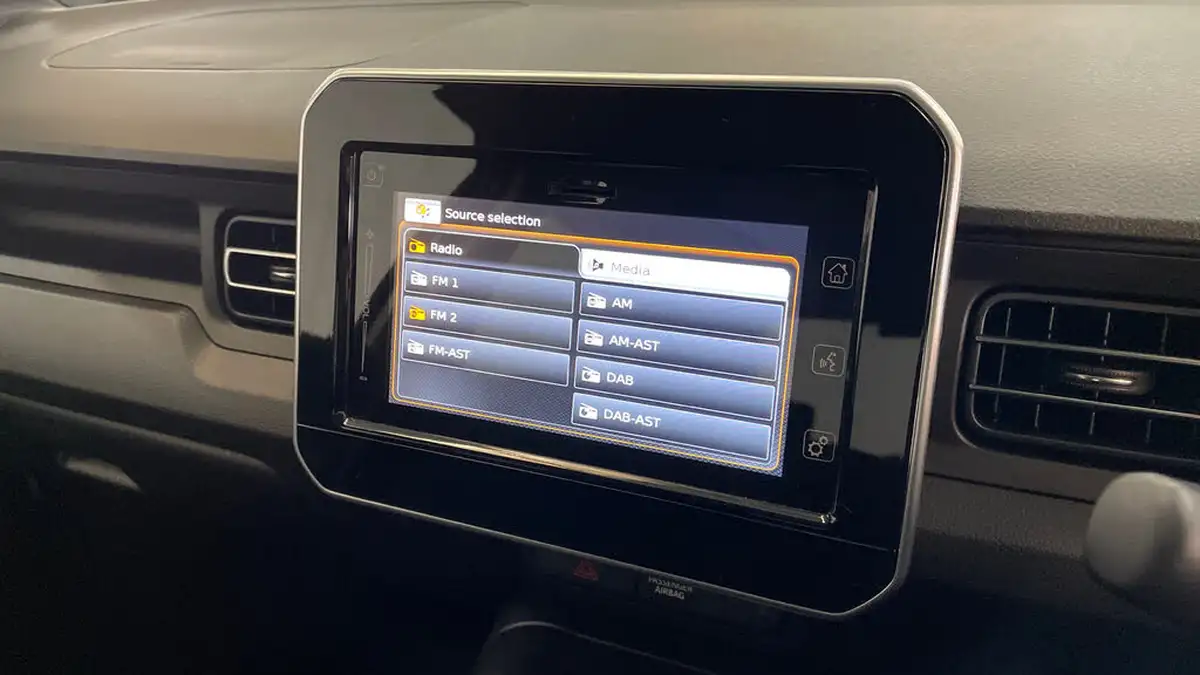 2023-suzuki-ignis-12-dualjet-sz-t-cvt-big-21