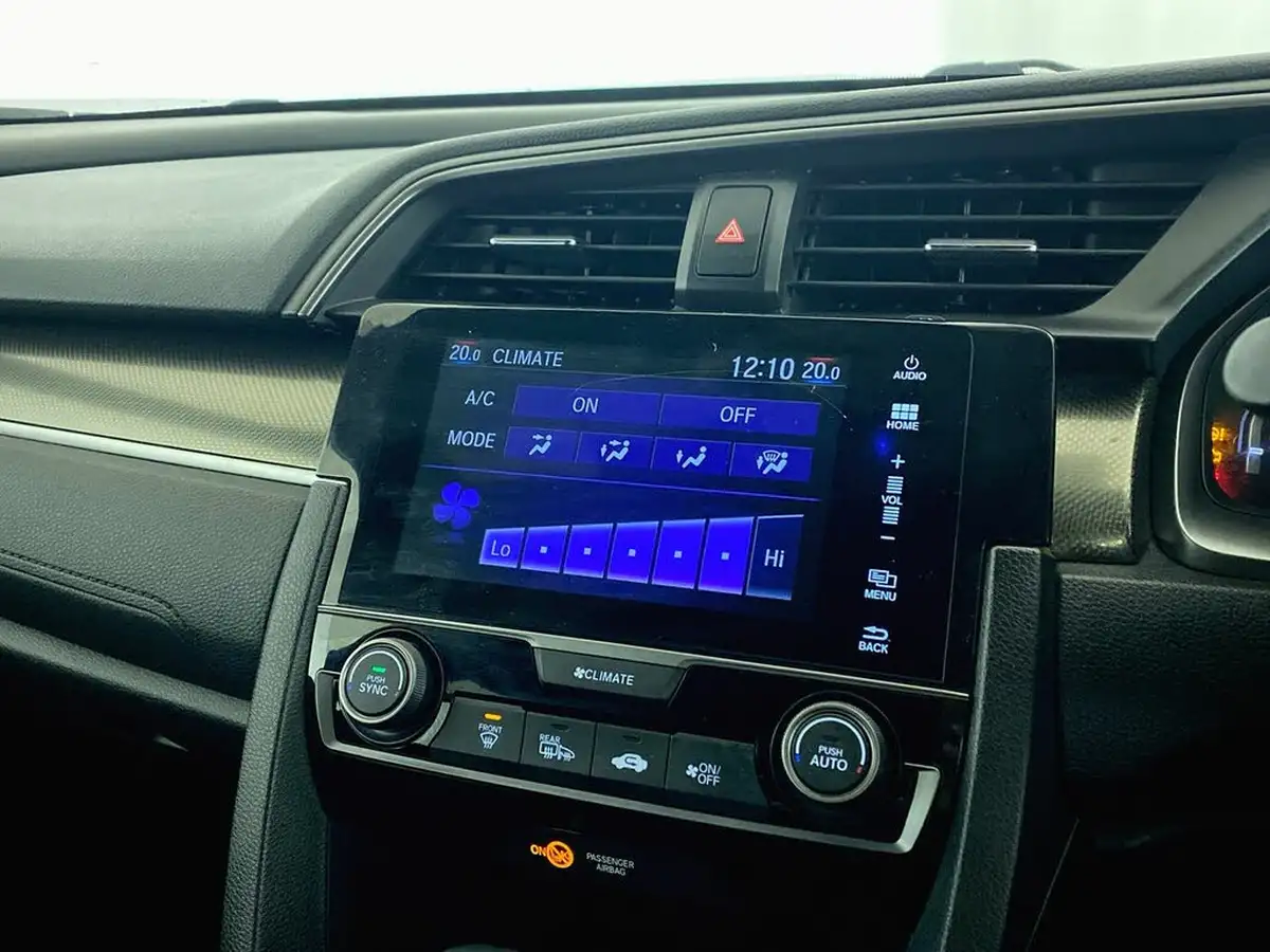 2019-honda-civic-10-vtec-turbo-sr-hatchback-5d-cvt-big-20