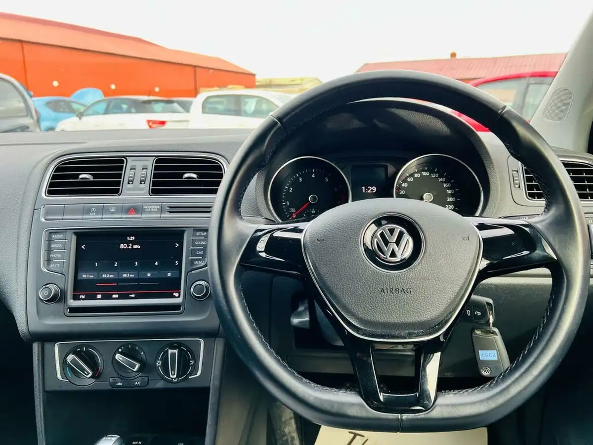 2014-volkswagen-polo-12-tsi-se-5d-dsg-big-22