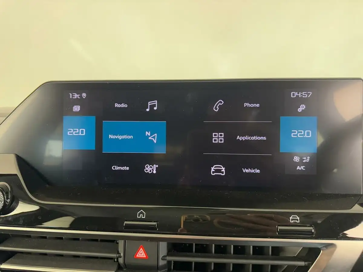 2021-citroen-c4-15bluehdi-sense-plus-130ps-eat8-big-47