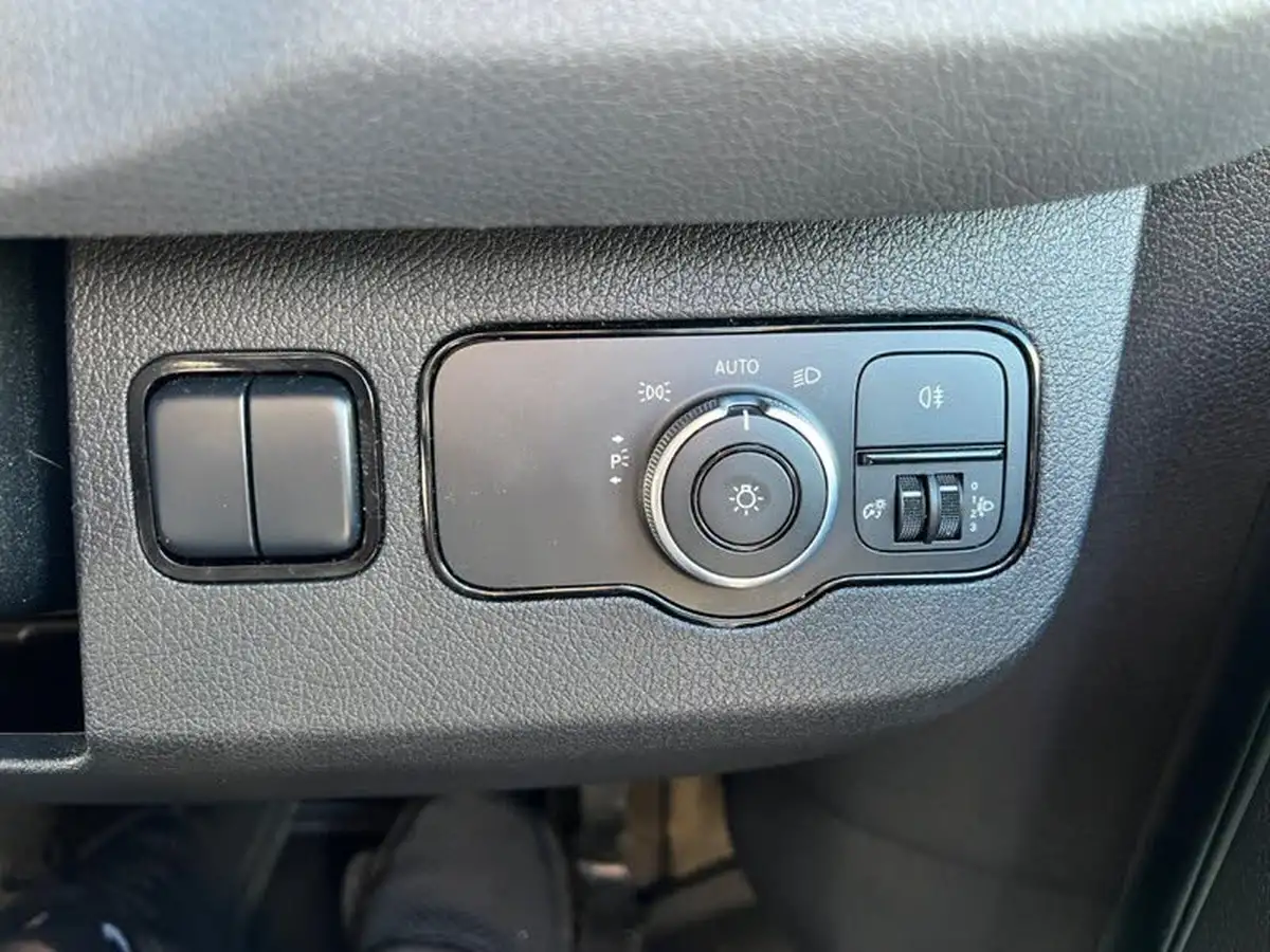 2020-mercedes-benz-sprinter-21cdi-314-l1h1-panel-van-big-48