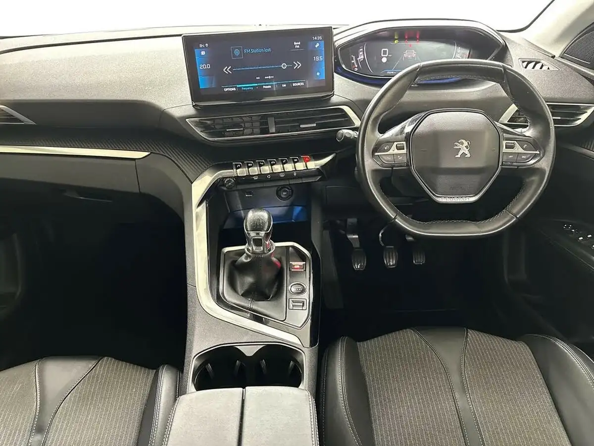 2021-peugeot-3008-suv-12-puretech-allure-big-14