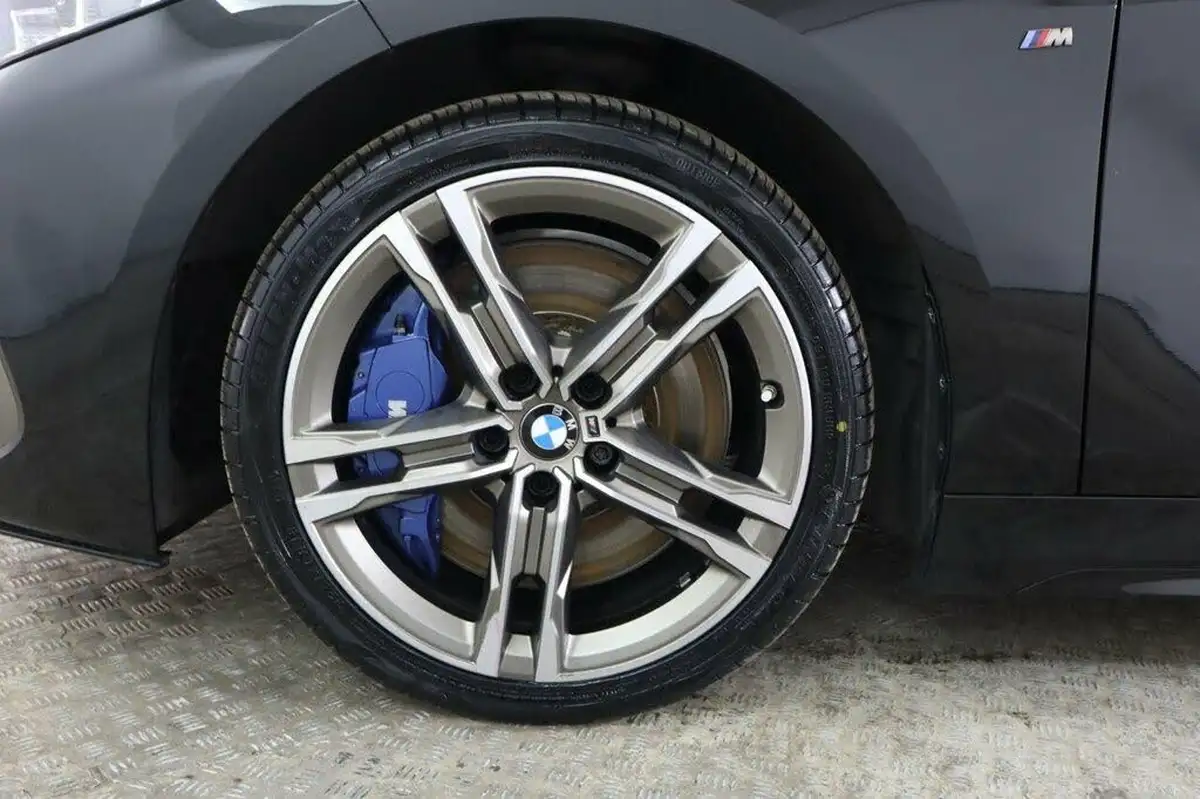 2022-bmw-1-series-20-m135i-xdrive-big-16