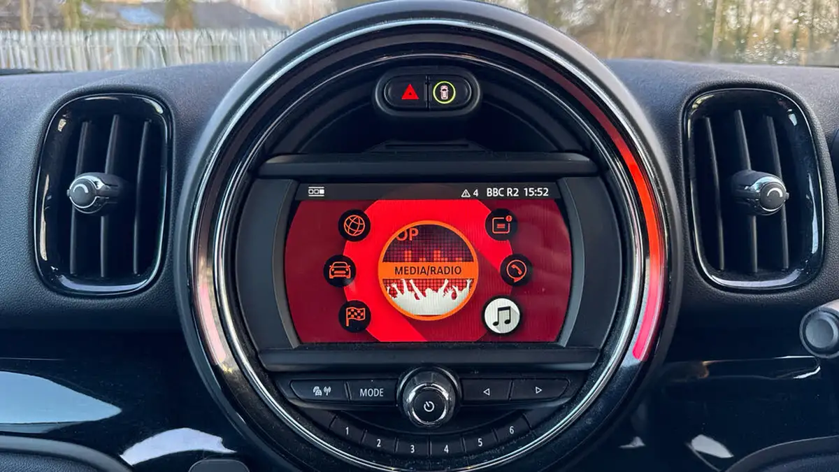 2018-mini-countryman-20-cooper-s-ss-all4-auto-big-11