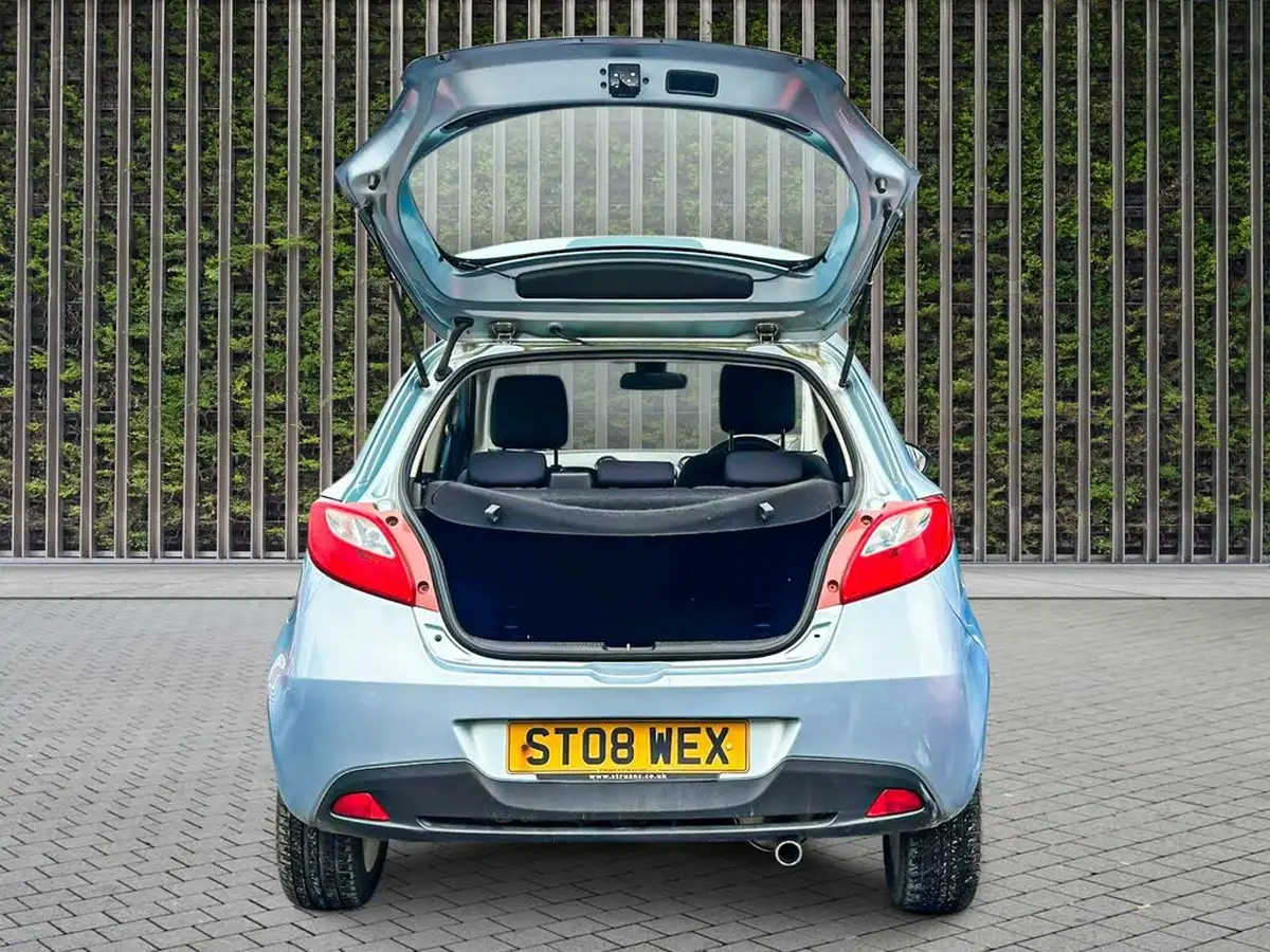 2008-mazda-mazda2-15-sport-5d-big-10