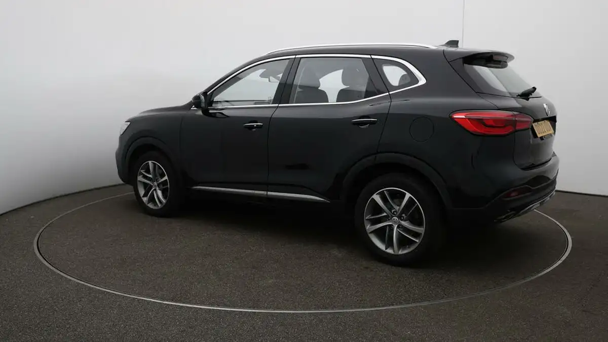 2022-mg-hs-15t-gdi-excite-162ps-big-28