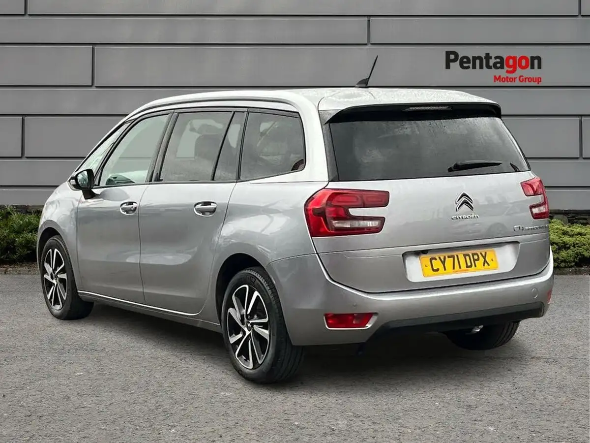 2022-citroen-grand-c4-spacetourer-15bluehdi-sense-big-1