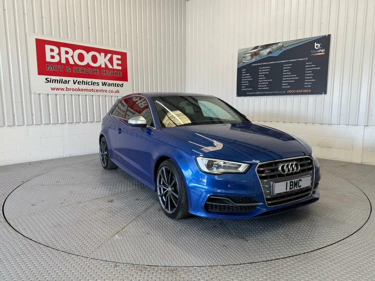 2016-audi-s3-20-tfsi-300ps-nav-hatchback-3d-s-tronic-big-0