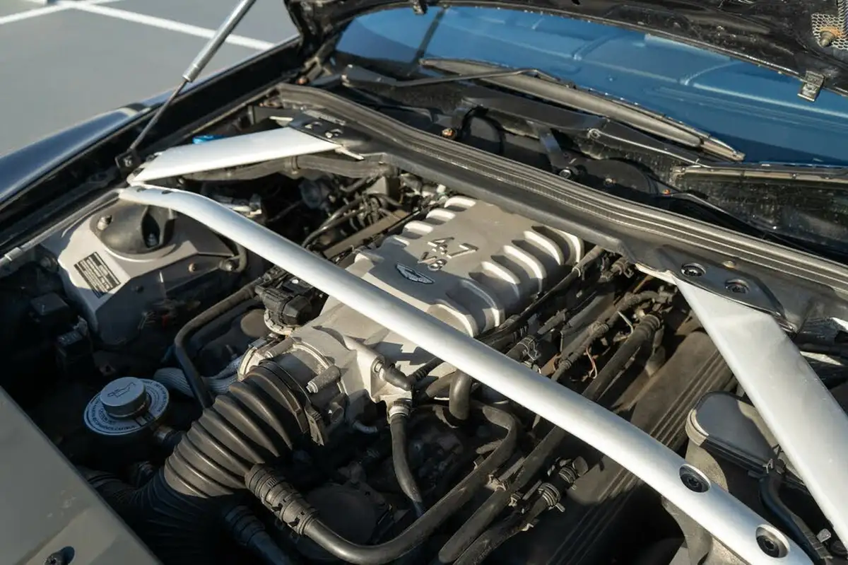 2009-aston-martin-vantage-47-coupe-big-23