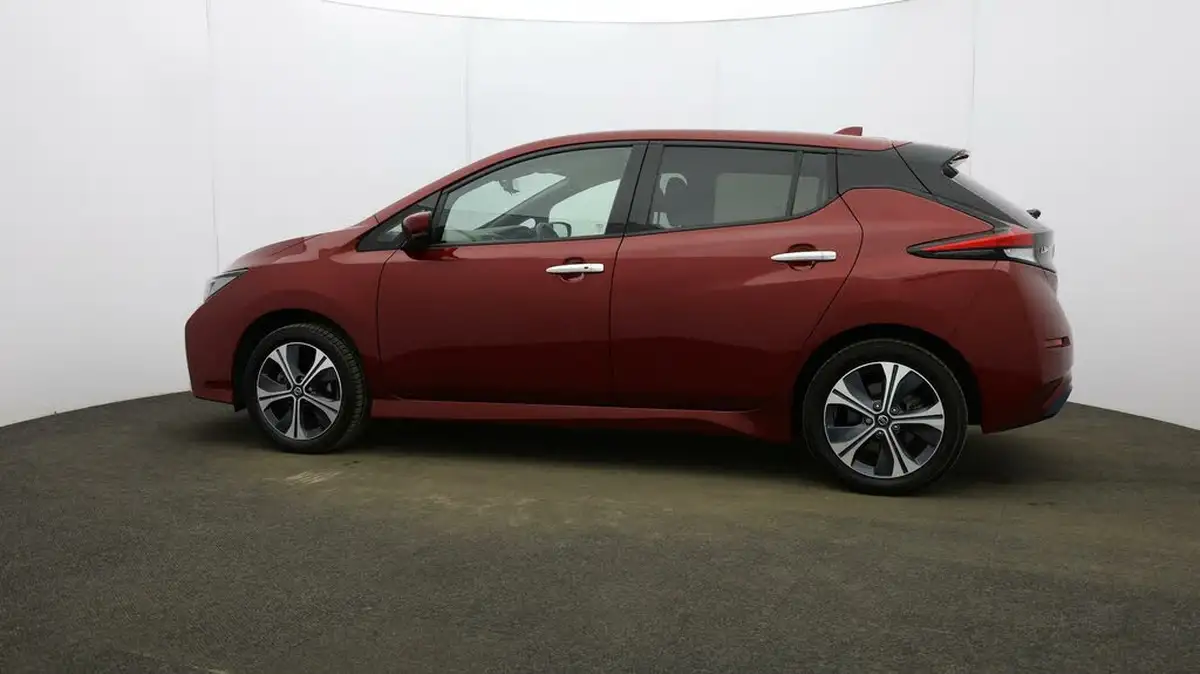 2021-nissan-leaf-e-e-tekna-big-60