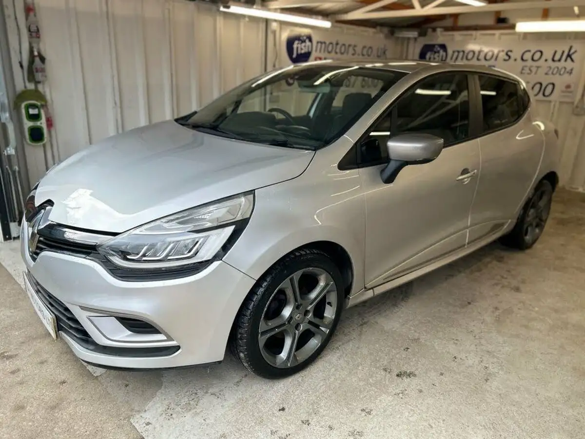 2019-renault-clio-09-tce-gt-line-big-15