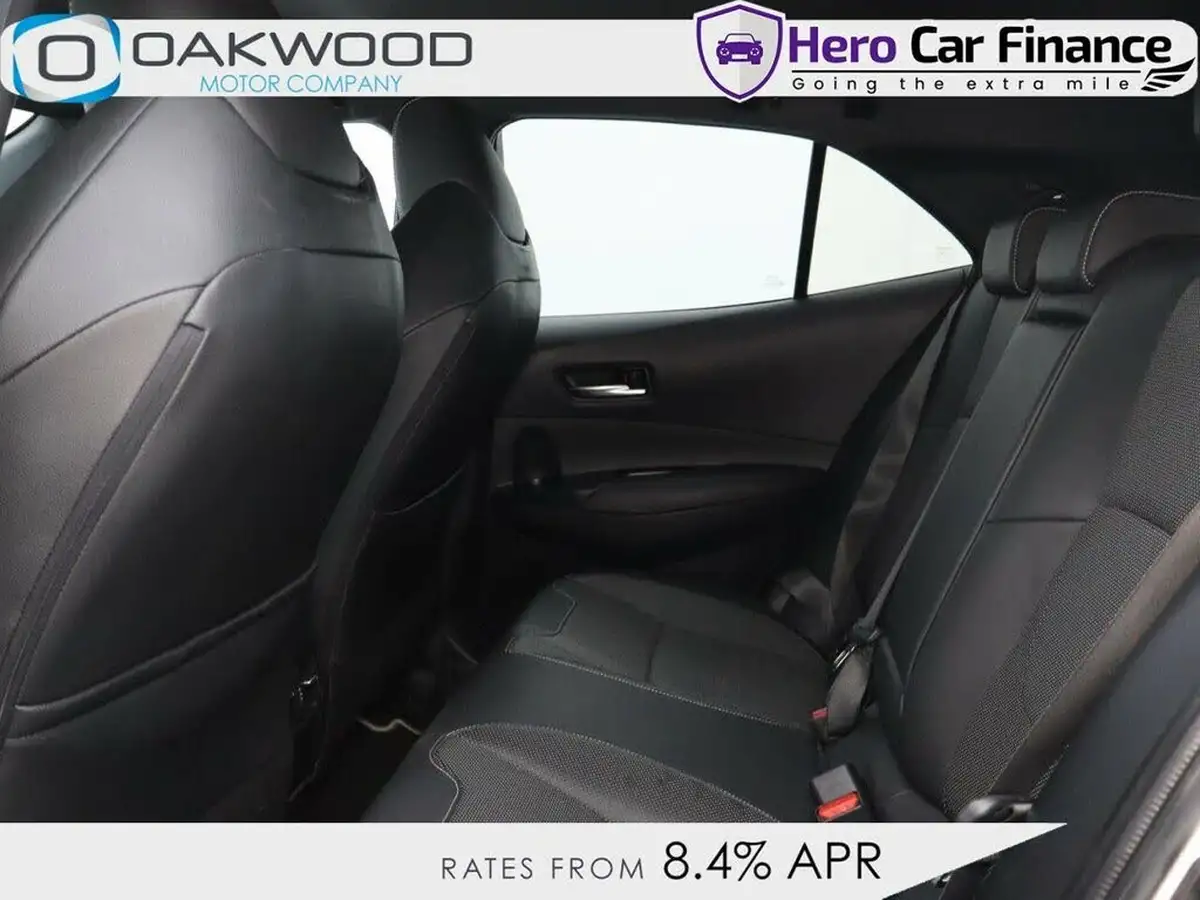 2019-toyota-corolla-18-vvt-i-excel-trk-hatchback-big-30