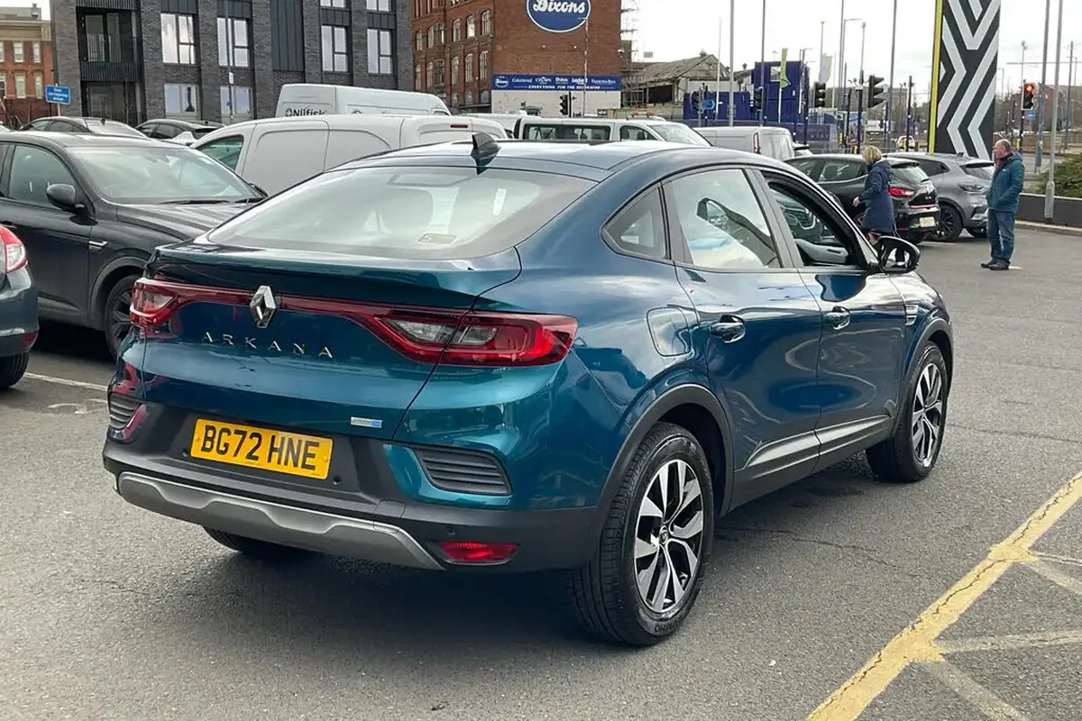 2022-renault-arkana-16-iconic-big-22