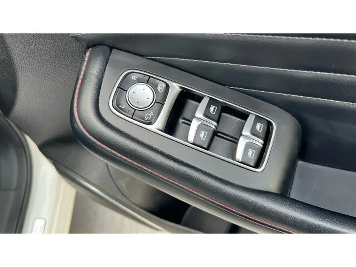 2023-mg-hs-15t-gdi-exclusive-258ps-plug-in-hybrid-auto-big-39