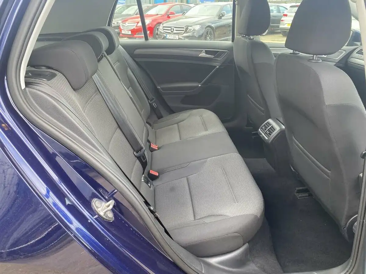 2018-volkswagen-golf-16tdi-se-nav-hatchback-5d-big-16
