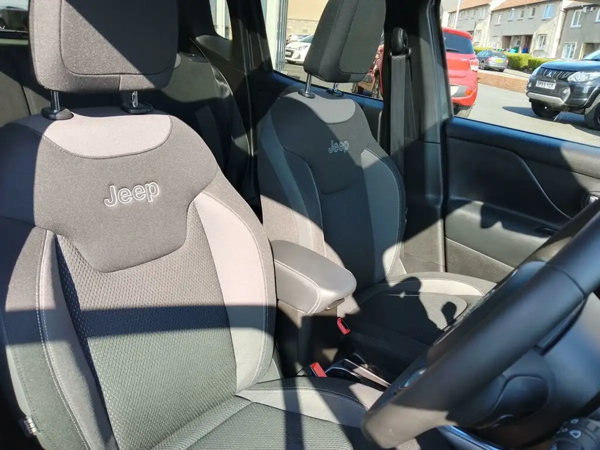 2022-jeep-renegade-10-gse-limited-big-45